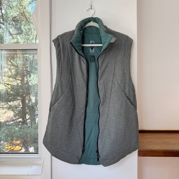 NWT Free People Movement Slalom Reversible Fleece Vest Stellar Green Grey Small - Picture 12 of 15